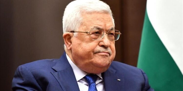 فلسطين.. مرسوم رئاسي يلغي قوانين تتعلق بمخصصات أسر الأسرى والشهداء