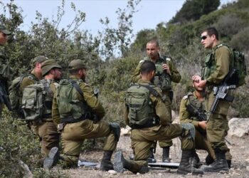 الجيش الإسرائيلي يرفع حالة التأهب في غزة استعدادًا للحرب.. “حماس” تؤكد التزامها بإتفاق التهدئة وتتهم إسرائيل بالمماطلة