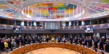 الإتحاد الأوروبي: ندرس تخفيف العقوبات على سوريا بقدر أكبر