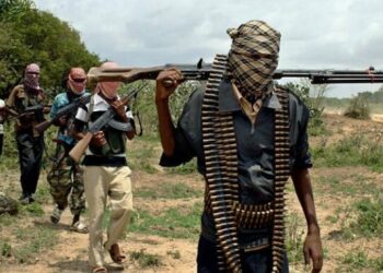 تحذيرات من دول عربية وغربية للشرع ..إما أن تضبط السيطرة على الجماعات المسلحة التي ترتكب في المجازر بالساحل أو إيقاف الدعم الدولي !