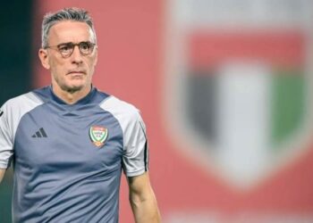 إقالة مدرب المنتخب الإماراتي بينتو وجهازه الفني المساعد