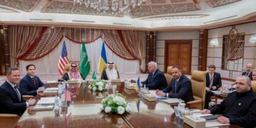 9 مواضيع بصلب محادثات أميركا مع أوكرانيا وروسيا