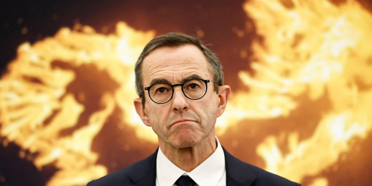 عقوبات وقائمة “أشخاص خطيرين”.. تصعيد فرنسي جديد ضد الجزائر