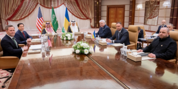 أوكرانيا توافق على مقترح أميركي لوقف إطلاق النار