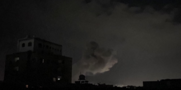 بعد غارات أمريكا على الحوثيين.. لافروف يؤكد ضرورة وقف استخدام القوة