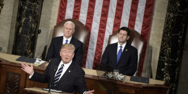 ترامب في أول خطاب أمام الكونغرس: زيلينسكي مستعدّ للتفاوض مع روسيا لوقف الحرب وللتوقيع على اتفاقية المعادن مع أمريكا والأولوية للاقتصاد