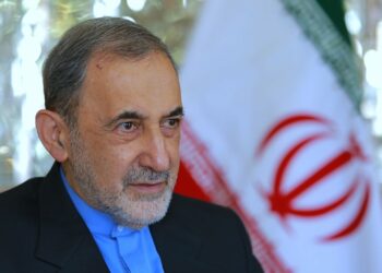 مستشار خامنئي يوجه تحذيرا صارمًا إلى تركيا: إيران لن تصمت أمام المبالغات ويجب عليكم الالتزام بآداب الدبلوماسية