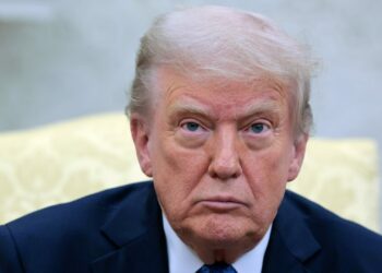 ترامب: “القرم ستبقى مع روسيا” في مقترح السلام.. وزيلينسكي يتفهم ذلك !