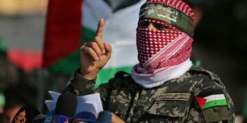 أبو عبيدة: حياة الأسرى الإسرائيليين مهددة بمناطق الإخلاء في غزة والعدو يتحمل المسؤولية الكاملة عن حياتهم .. وإذا كان معنيا بها فعليه التفاوض فورا من أجل إجلائهم أو الإفراج عنهم