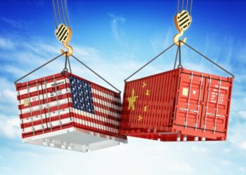 لوموند: الحقيقة هي أن الولايات المتحدة تفقد السيطرة على العالم