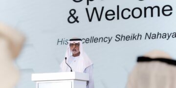 نهيان بن مبارك يشهد انطلاق فعاليات مؤتمر “عقول المستقبل: الذكاء الاصطناعي” في أبوظبي