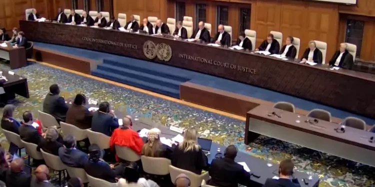 ماذا يعني حصول إسرائيل على تأجيل قضية الإبادة الجماعية 6 أشهر؟