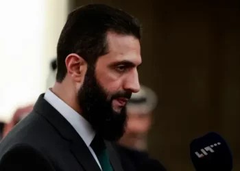 المقاتلون الأجانب والجنسية السورية.. الشرع يكشف خطته