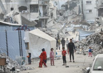 هآرتس: أطفال غزة أمام 3 خيارات أحلاها مر !