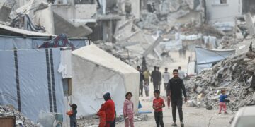 هآرتس: أطفال غزة أمام 3 خيارات أحلاها مر !