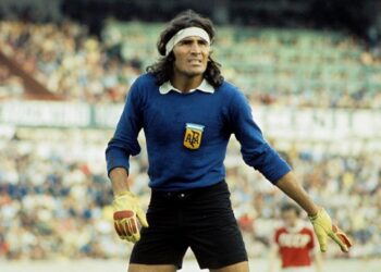 وفاة الحارس الأرجنتيني أوغو غاتي