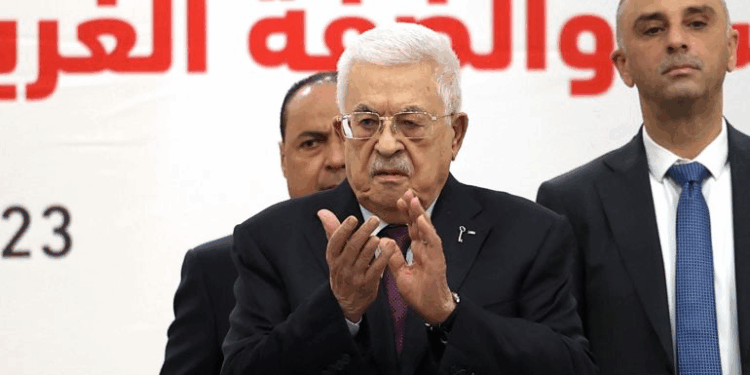 المركزي الفلسطيني يقرر إطلاق “حوار جامع” ويرسم حدوده