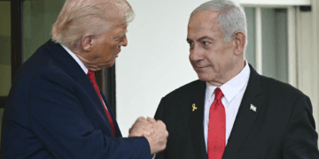 ترامب لنتنياهو: علينا أن نكون جيدين مع سكان غزة لأنهم يعانون