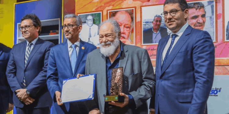 تكريم عدد من المثقفين العرب في معرض الرباط للكتاب