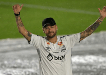 نيمار يطالب بوقف بث “بودكاست” عن أسرار حياته.. والقضاء يرفض