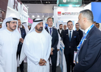 أحمد بن سعيد يفتتح النسخة الـ 49 من معرض الشرق الأوسط للطاقة 2025