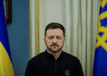 مستشار زيلينسكي ينفي: لم نوافق على التخلي عن القرم