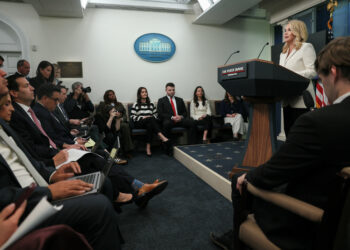 البيت الأبيض: إيران تتجه إلى إبرام اتفاق