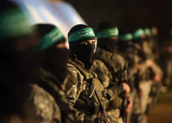 حماس: تحرير الأسرى من السجون على رأس أولويات الصفقة