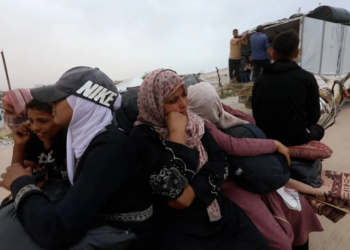 غزة.. الأوضاع الإنسانية تتأزم والنزوح يتواصل.. أكثر من 15 ألف طفل قتلوا منذ بداية الحرب