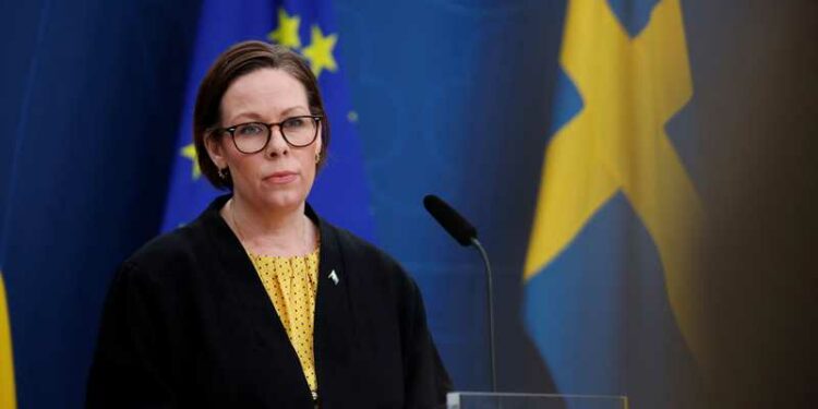 السويد تتحرك لفرض عقوبات أوروبية على وزراء إسرائيليين