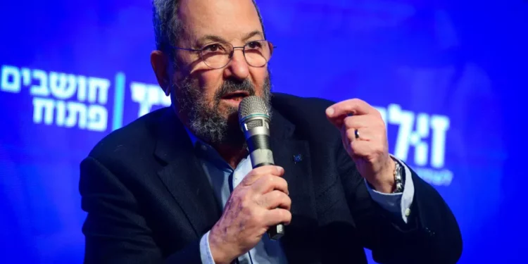 ايهود باراك يدعو لعصيان مدني في إسرائيل لإسقاط نتنياهو والتحرك لإنهاء حرب غزة 