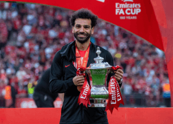 محمد صلاح على غلاف مجلة “فرانس فوتبول “