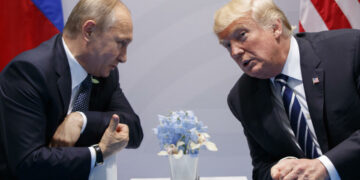 واشنطن بوست: هل يتلاعب بوتين بترامب؟