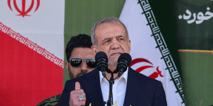 بزشكيان: إذا رفضت واشنطن التفاوض “سنجد طريقا للنجاة”