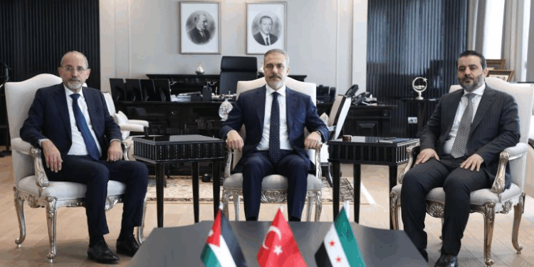 لقاء سوري-أردني-تركي يبحث تطورات المنطقة