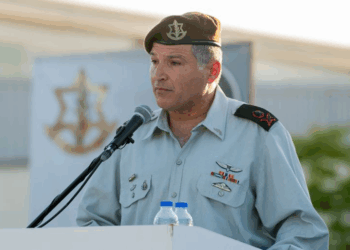 نتنياهو يدافع عن تعيين زيني وضباط في الشاباك يلوحون بالاستقالة