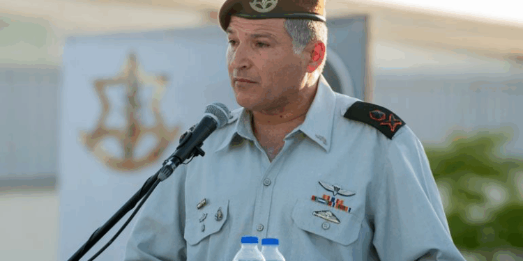 نتنياهو يدافع عن تعيين زيني وضباط في الشاباك يلوحون بالاستقالة