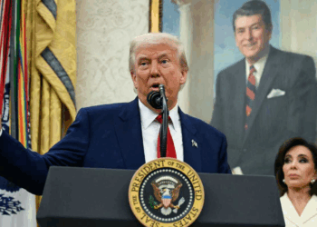 ترامب: حذرت نتنياهو من ضرب إيران لأننا قريبون من اتفاق