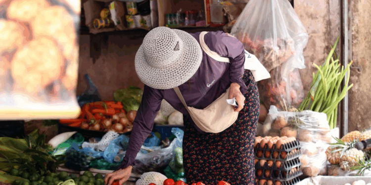 بينها الفلفل الحلو.. 5 أطعمة حمراء اللّون تعزز قدرات دماغك