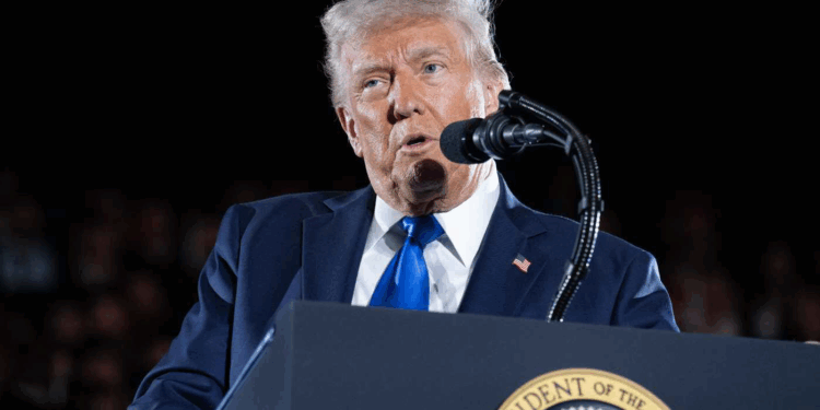 ترامب: أريد “التفكيك الكامل” لبرنامج إيران النووي