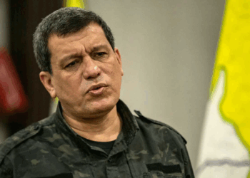 قائد “قسد” يعلق على حلّ حزب العمال الكردستاني