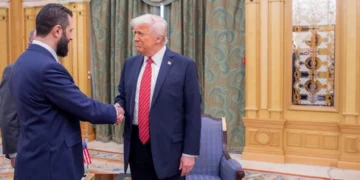ترامب فاجأ الإدارة.. رفع العقوبات عن سوريا قد يستغرق شهورا