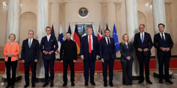 زيلينسكي يطالب أوروبا بصياغة واضحة للضمانات الأمنية