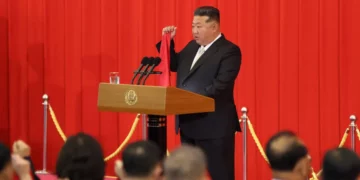 كوريا الشمالية تتحدى الإدارة الأمريكية وترفض بشكل قاطع التخلي عن أسلحتها النووية: استفزاز سياسي خطير وغير قانوني