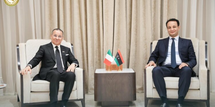 بدعوة كريمة من المهندس بلقاسم خليفة حفتر السيد كمال الغريبي رئيس شركة GKSD الإيطالية يفتح آفاق التعاون في مجال الرعاية الطبية ببنغازي الليبية