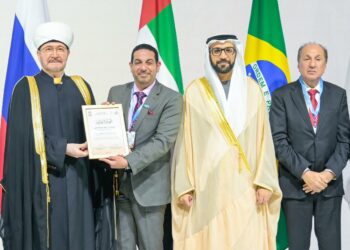 لقاء القادة الدينيين لمسلمي “بريكس” يكرم رئيس مركز تريندز للبحوث والاستشارات بـ”شخصية السنة 2025″