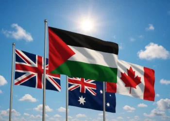 كندا وأستراليا وبريطانيا تعلن اعترافها بدولة فلسطين.. عباس يرحب بالقرار الشجاع الذي ينسجم مع القانون الدولي.. واسرائيل غاضبة وتندد بالموقف “الأحادي” وتدعو الى ضمّ الضفة الغربية.. وحماس تعتبره “خطوة مهمة”