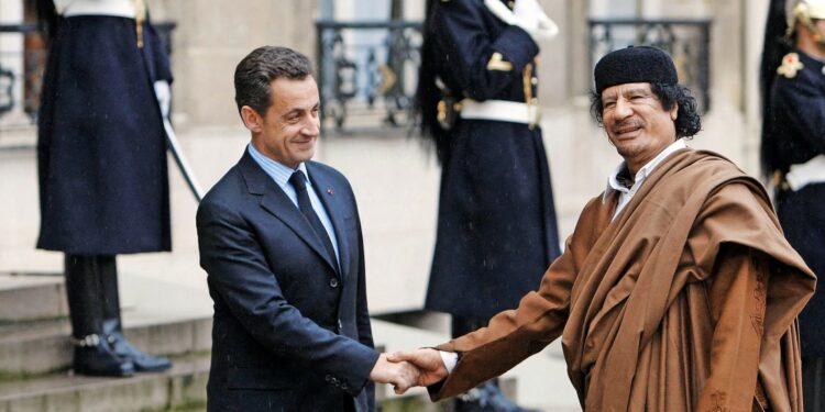 السجن 5 أعوام للرئيس الفرنسي السابق ساركوزي بقضية التمويل من القذافي