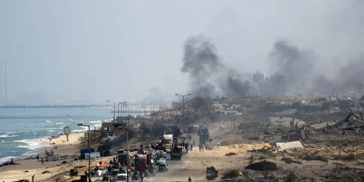 بريطانيا وفرنسا تقودان جهوداً أوروبية لإقناع ترمب بالموافقة على «مبادئ خطة غزة»