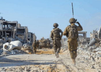 هآرتس: سلامة الأسرى وبطء نزوح السكان يعيقان خطط الجيش الإسرائيلي بغزة